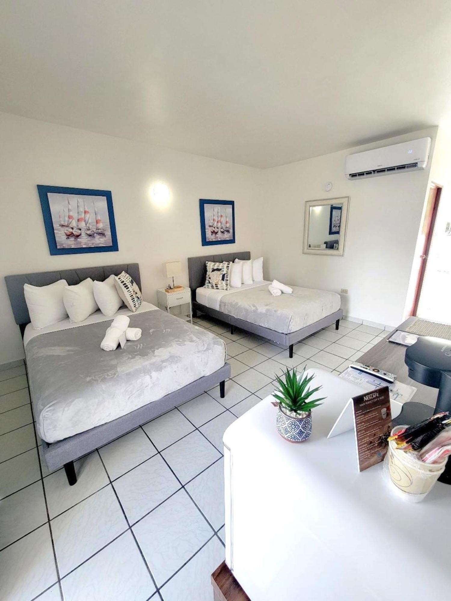 Nautilus By La Jamaca Hotels-Downtown La Parguera Las Las Lajas Buitenkant foto